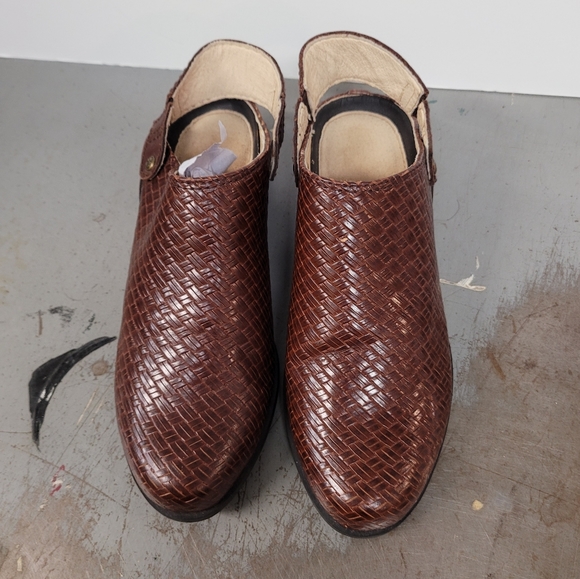 Ariat Women’s Size 6 Woven Brown Leather Slides Mules Strap Style 94024 - Picture 3 of 10